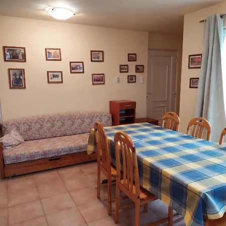 To Part Apartman 아파트